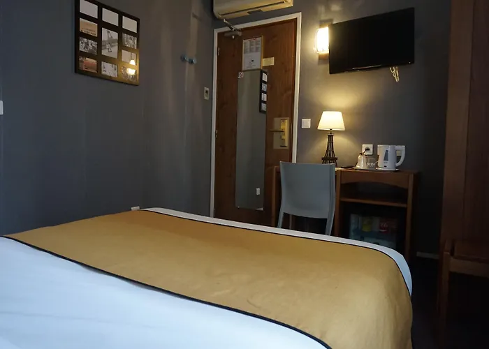 Отель Istria By Magna Arbor Париж