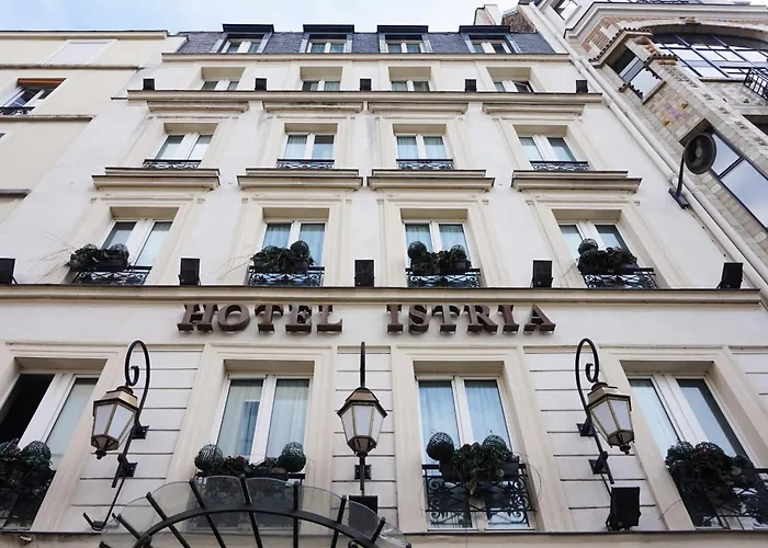 Istria By Magna Arbor 3* Paris