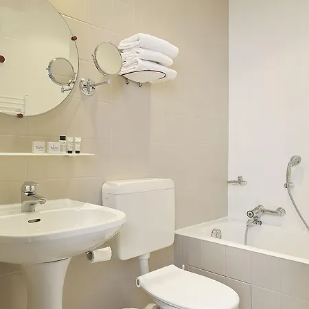Istria By Magna Arbor 3* Paris